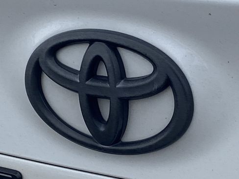 Used 2020 Toyota Camry TRD image 4