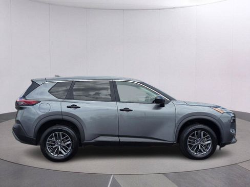 Used 2023 Nissan Rogue S FWD image 4