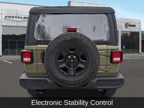 Used 2025 Jeep Wrangler Sport AWD/4WD image 4