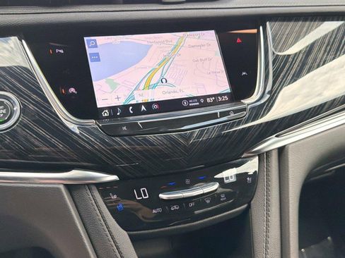 Used 2024 Cadillac XT6 Premium Luxury AWD/4WD image 37
