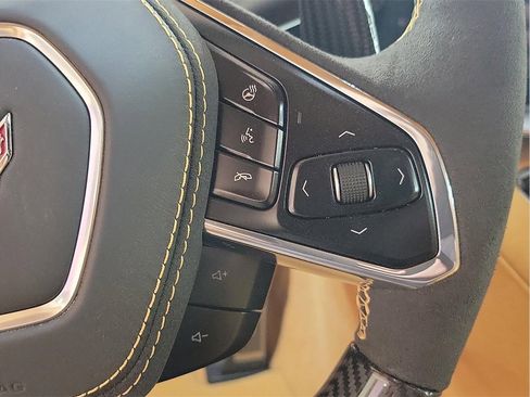 New 2025 Chevrolet Corvette E-Ray image 21