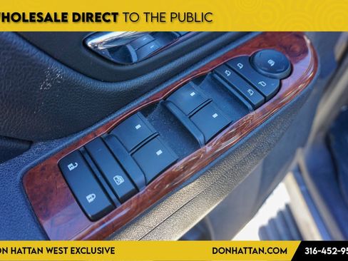 Used 2011 Chevrolet Suburban LT image 16