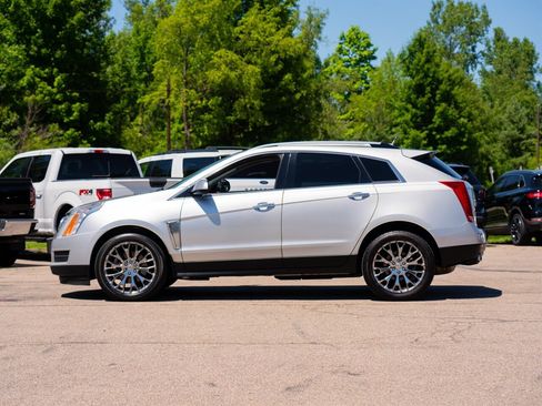 Used 2015 Cadillac SRX Luxury w/ Driver Awareness Package image 8