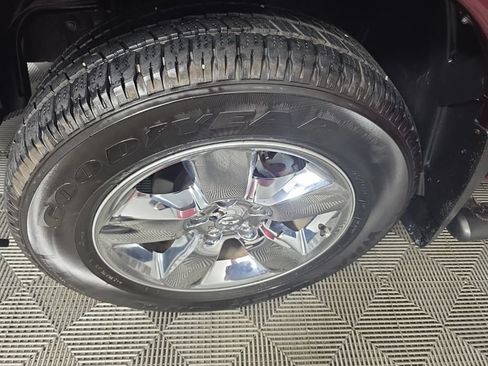 Used 2019 RAM 1500 Big Horn AWD/4WD image 10