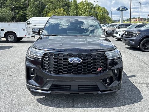 Used 2025 Ford Explorer ST AWD/4WD image 2