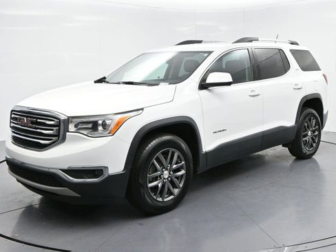 Used 2019 GMC Acadia SLT FWD image 3