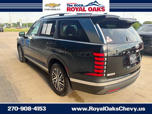 Used 2026 Hyundai Palisade SEL FWD image 4