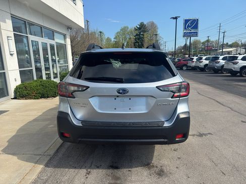 Used 2024 Subaru Outback Premium w/ Popular Package #1A image 4