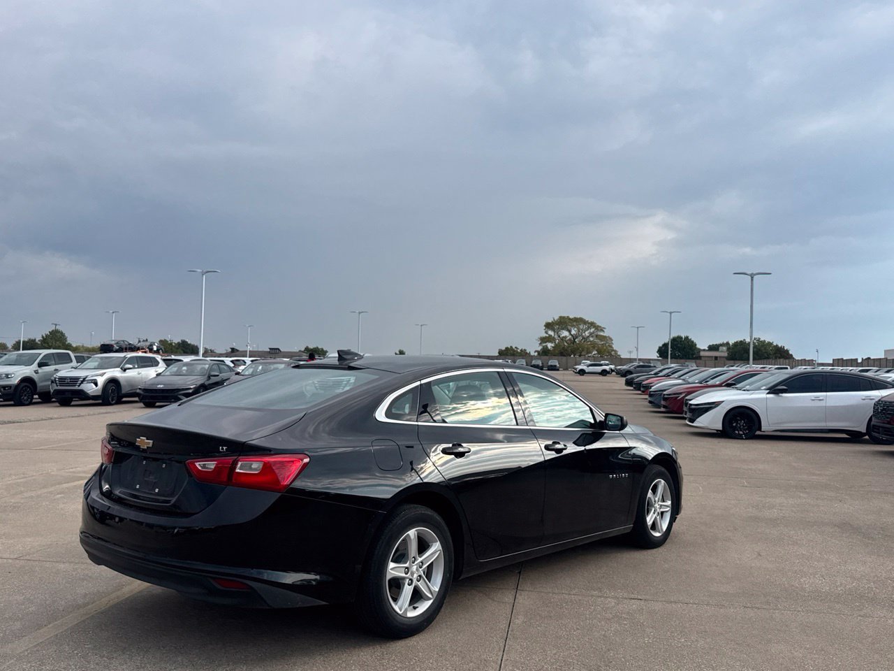 Used 2025 Chevrolet Malibu LT FWD image 22