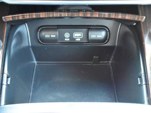 Used 2020 Kia Sorento EX image 29