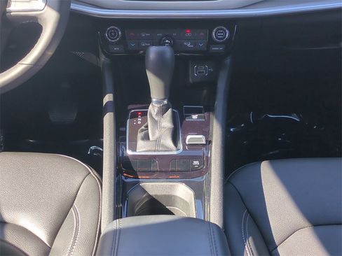 Used 2025 Jeep Compass Limited image 20