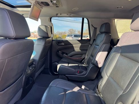 Used 2019 GMC Yukon SLT w/ Premium Edition image 32