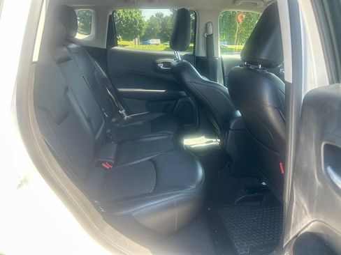 Used 2021 Jeep Compass Trailhawk w/ Convenience Group AWD/4WD image 14