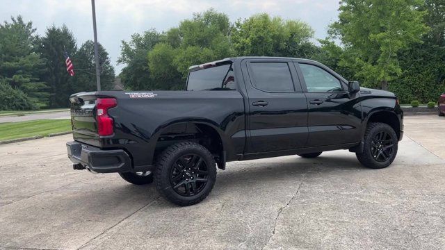 Used 2023 Chevrolet Silverado 1500 Custom Trail Boss w/ LPO, Dark Essentials Package AWD/4WD image 2