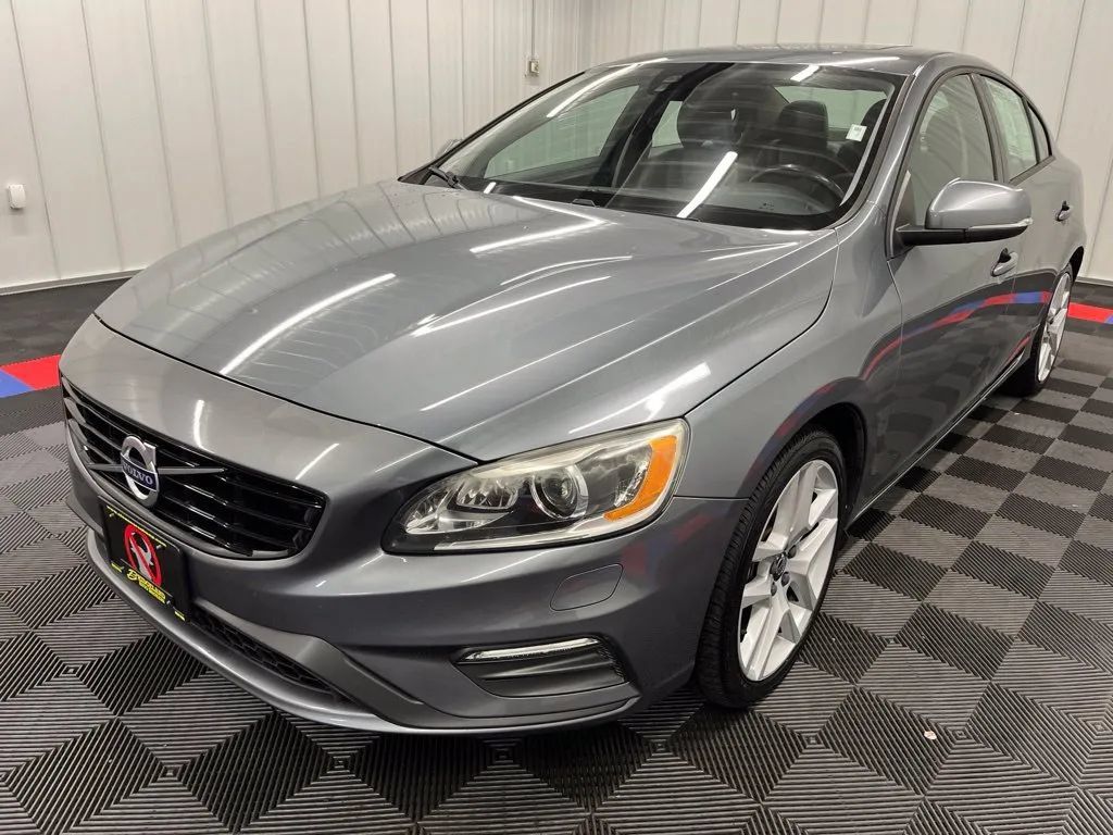 Used 2018 Volvo S60 T5 Dynamic w/ Vision Package AWD/4WD image 7