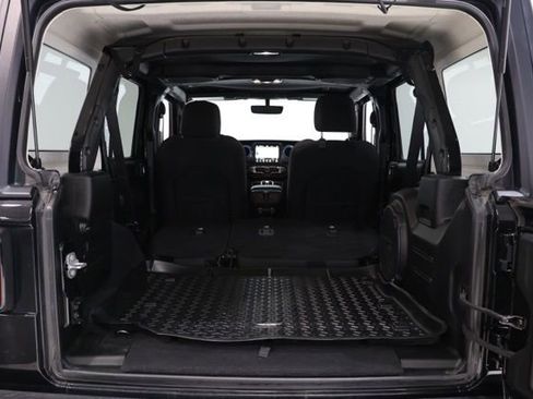 Used 2022 Jeep Wrangler Unlimited Sport image 34