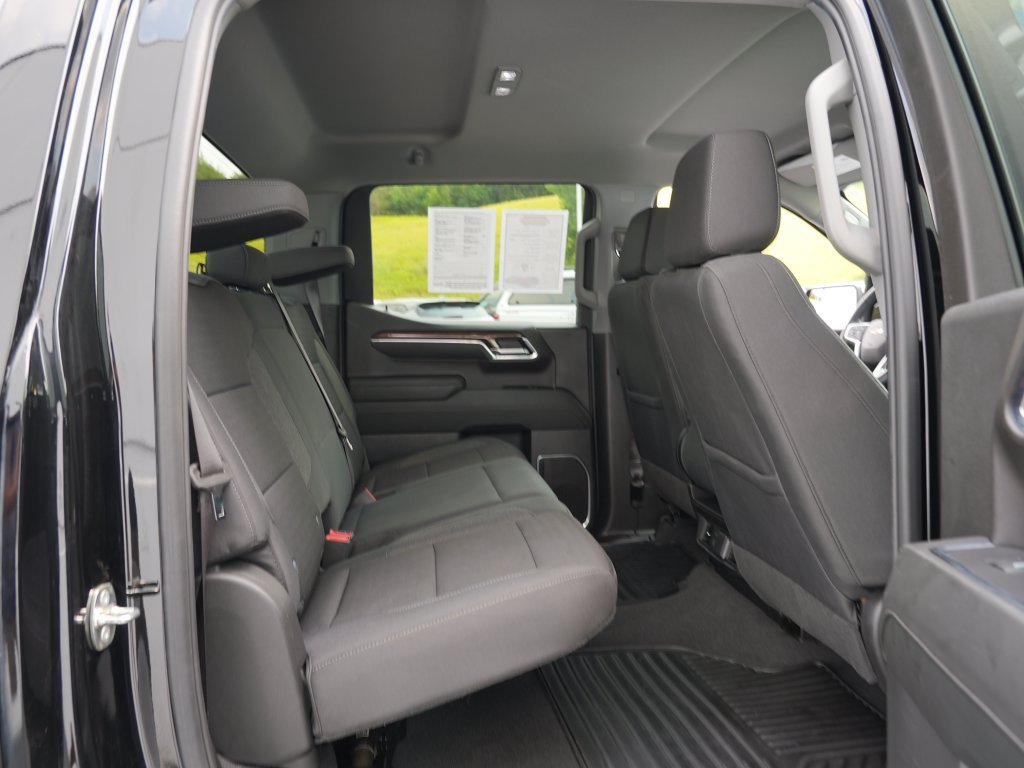 Certified 2024 Chevrolet Silverado 1500 LT AWD/4WD image 28