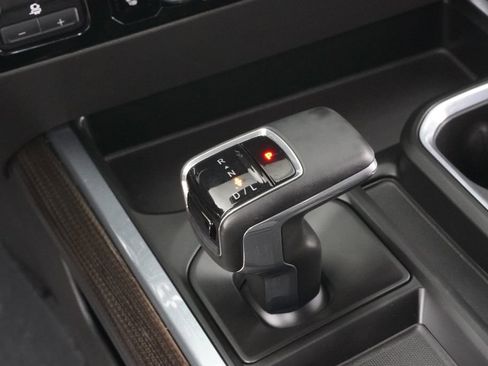 Used 2023 Chevrolet Silverado 1500 LT Trail Boss w/ Convenience Package II image 17