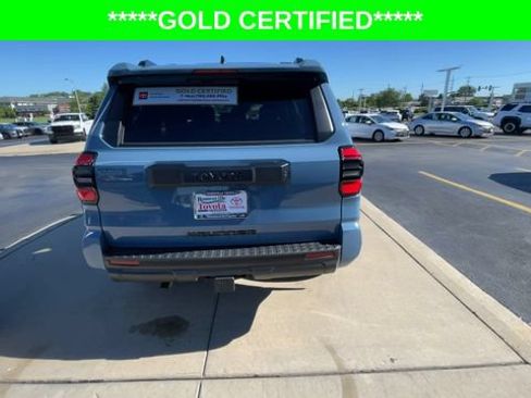 Certified 2025 Toyota 4Runner SR5 AWD/4WD image 9