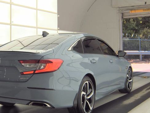 Used 2022 Honda Accord Sport image 8