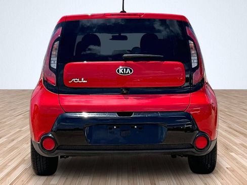 Used 2016 Kia Soul + FWD image 4