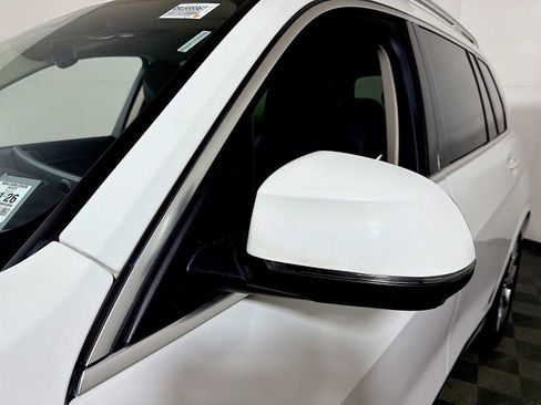 Used 2024 BMW X7 xDrive40i w/ Parking Assistance Package image 30