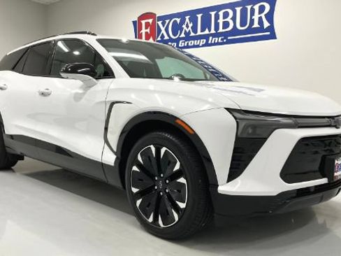 Used 2024 Chevrolet Blazer EV RS AWD/4WD image 2