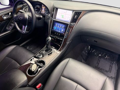 Used 2019 INFINITI Q50 Luxe w/ Essential Package (3.0T Luxe) RWD image 12
