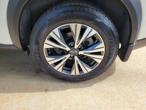 Certified 2023 Nissan Rogue SV AWD/4WD image 20