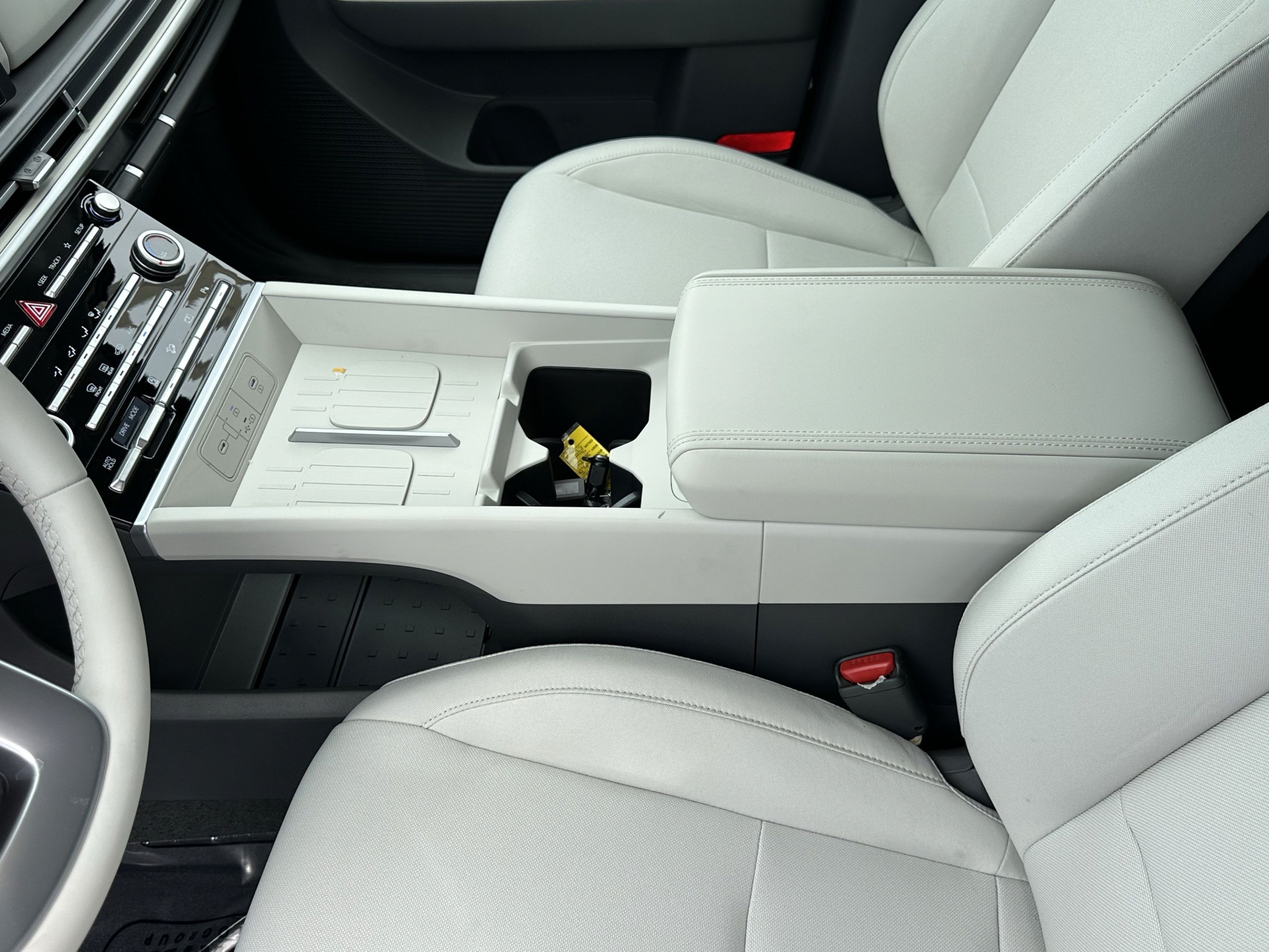 New 2027 Hyundai Santa Fe SE FWD image 19