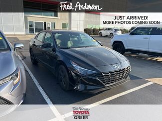 Used 2021 Hyundai Elantra SEL image 1