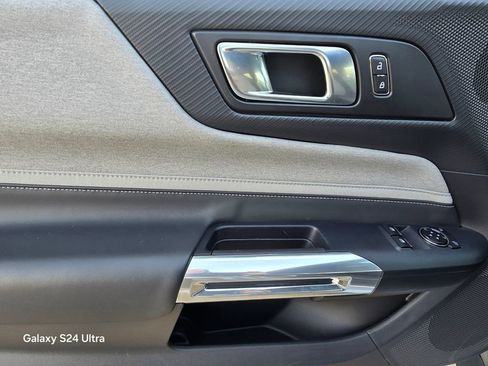 Used 2024 Ford Mustang Coupe image 11