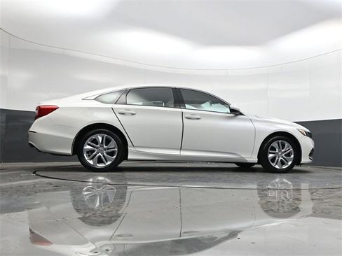 Used 2020 Honda Accord LX image 43
