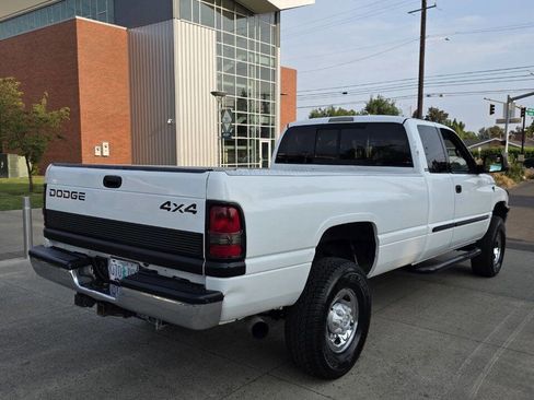 Used 1998 Dodge Ram 2500 Truck 4x4 Club Cab image 5