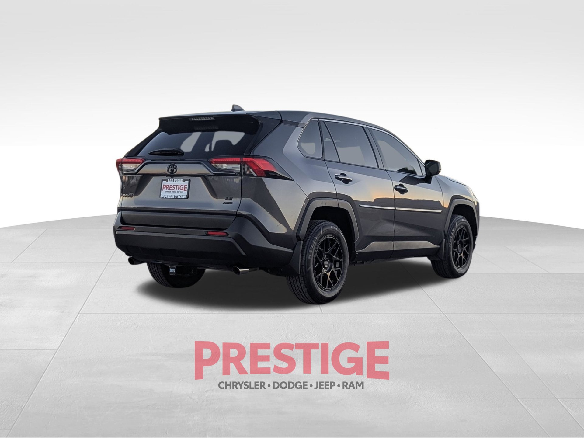 Used 2023 Toyota RAV4 LE AWD/4WD image 6