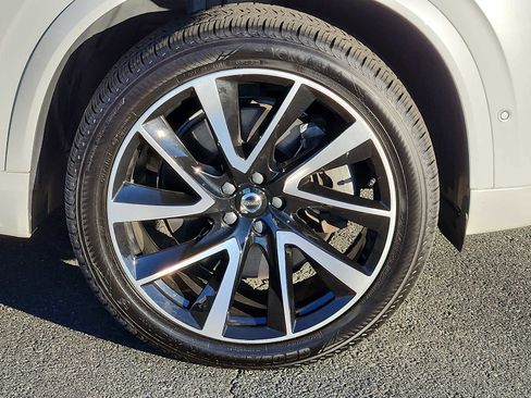 Certified 2023 Volvo XC90 T8 Plus w/ Protection Package Premier image 8