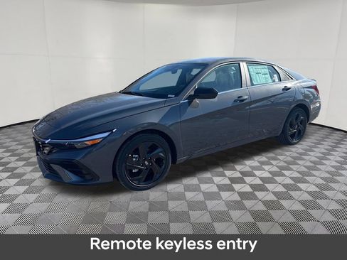 New 2026 Hyundai Elantra SEL Sport Premium FWD image 2