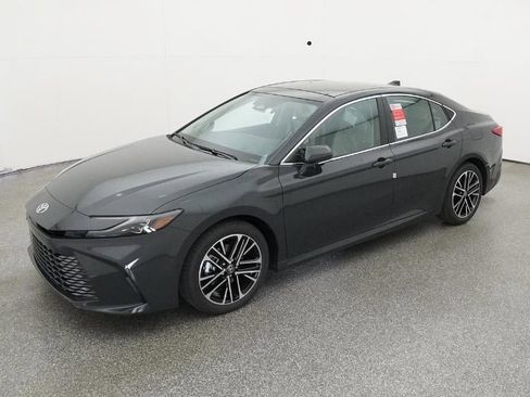 New 2026 Toyota Camry XLE image 1