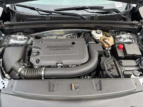 New 2025 Buick Envision Sport Touring image 8