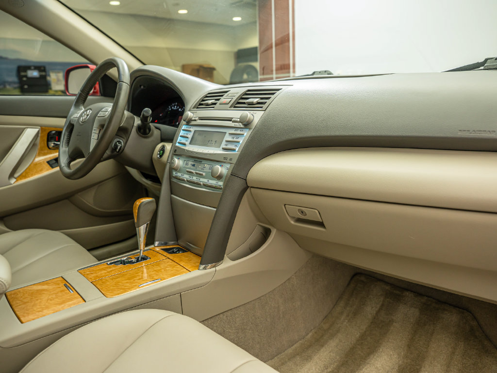 Used 2007 Toyota Camry XLE FWD image 34