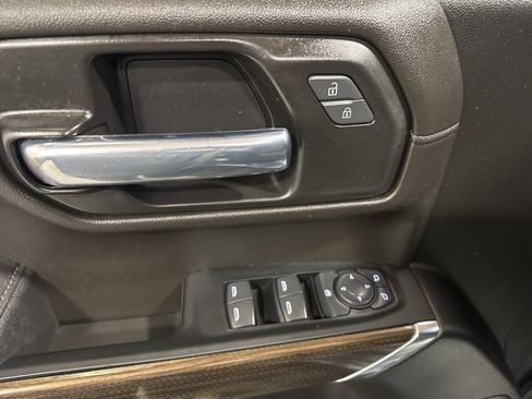 Certified 2021 Chevrolet Silverado 1500 RST w/ LPO, Blackout Package image 11