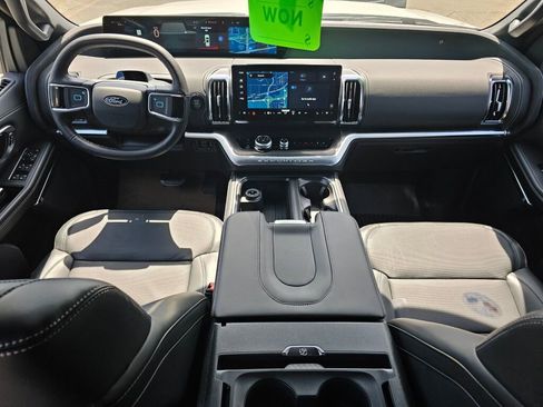 New 2026 Ford Expedition Platinum AWD/4WD image 13