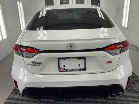 Used 2024 Toyota Corolla SE image 6