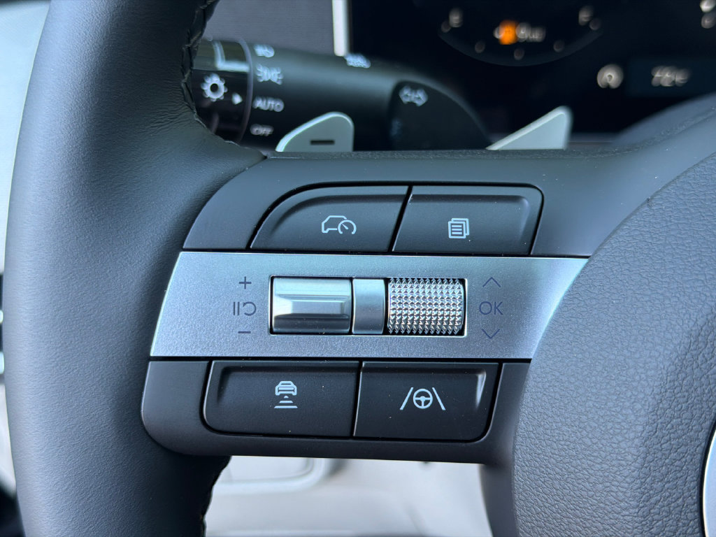 New 2026 Hyundai Tucson Limited FWD image 25