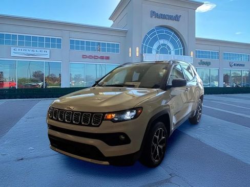 Used 2026 Jeep Compass Limited w/ Sun, Sound & Navigation Group AWD/4WD image 1