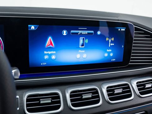 New 2026 Mercedes-Benz GLS 450 4MATIC image 32