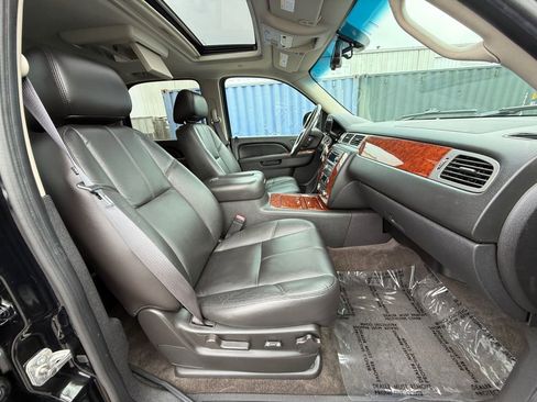 Used 2011 Chevrolet Tahoe LT AWD/4WD image 25