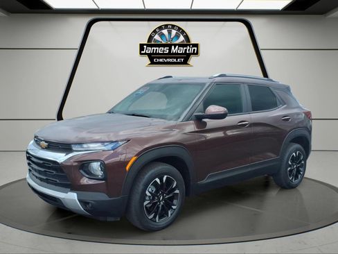 Certified 2023 Chevrolet TrailBlazer LT w/ Convenience Package AWD/4WD image 1