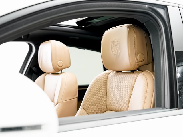 Certified 2026 Porsche Macan AWD/4WD image 10