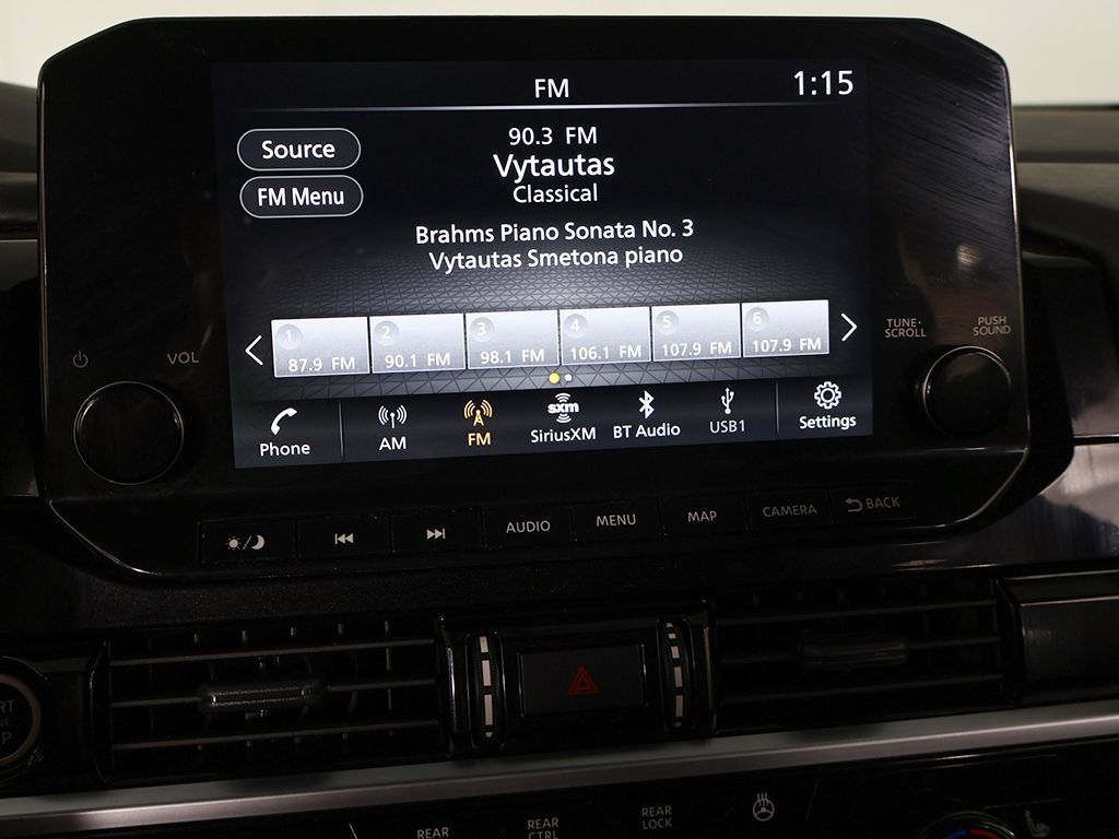 Used 2024 Nissan Pathfinder SL AWD/4WD image 46
